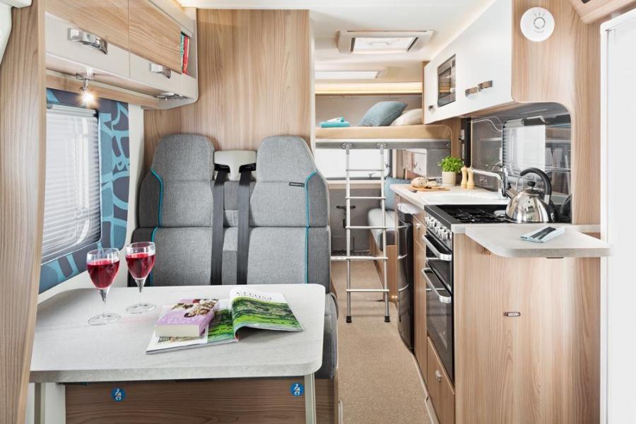 Интерьер Swift Motorhomes Rio 340 2014 года  (фото 4 из 7)